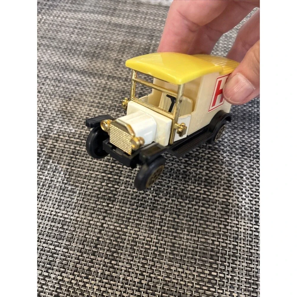 Vintage Readers Digest #304 Ford Model T Die-Cast Car 1:64 Scale No Box